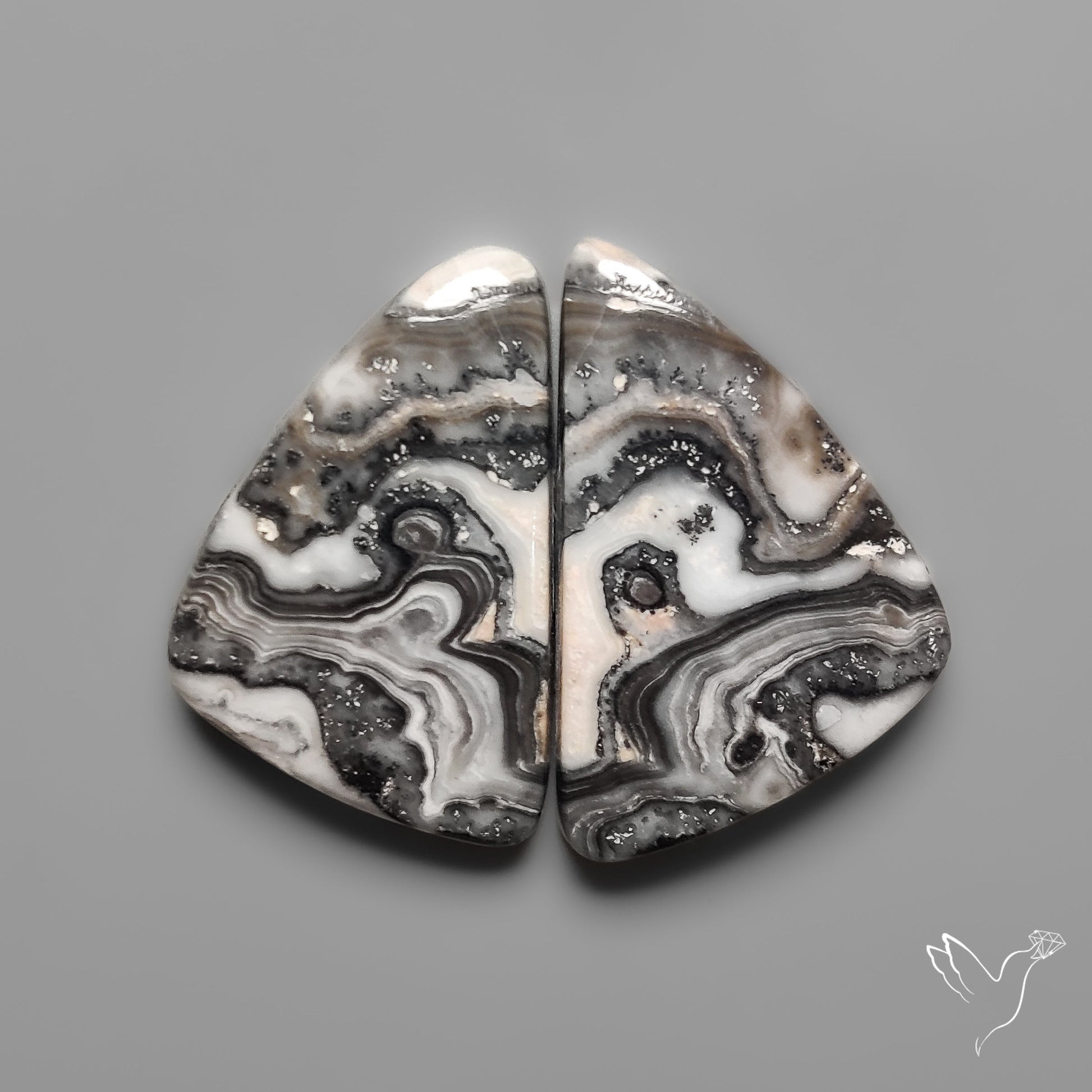 Phantom Calcites Pair