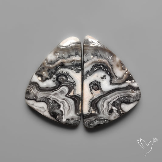 Phantom Calcites Pair