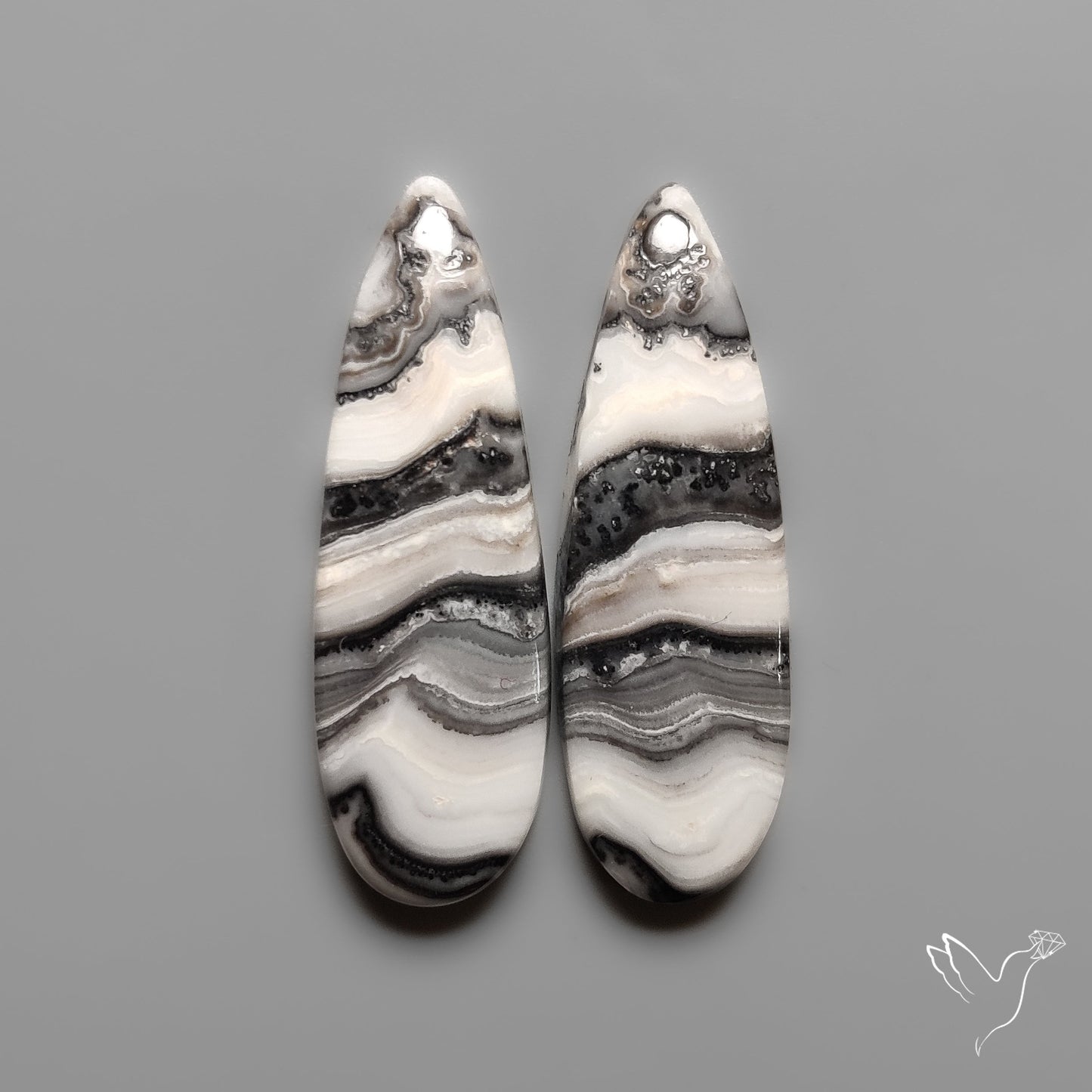 Phantom Calcites Pair