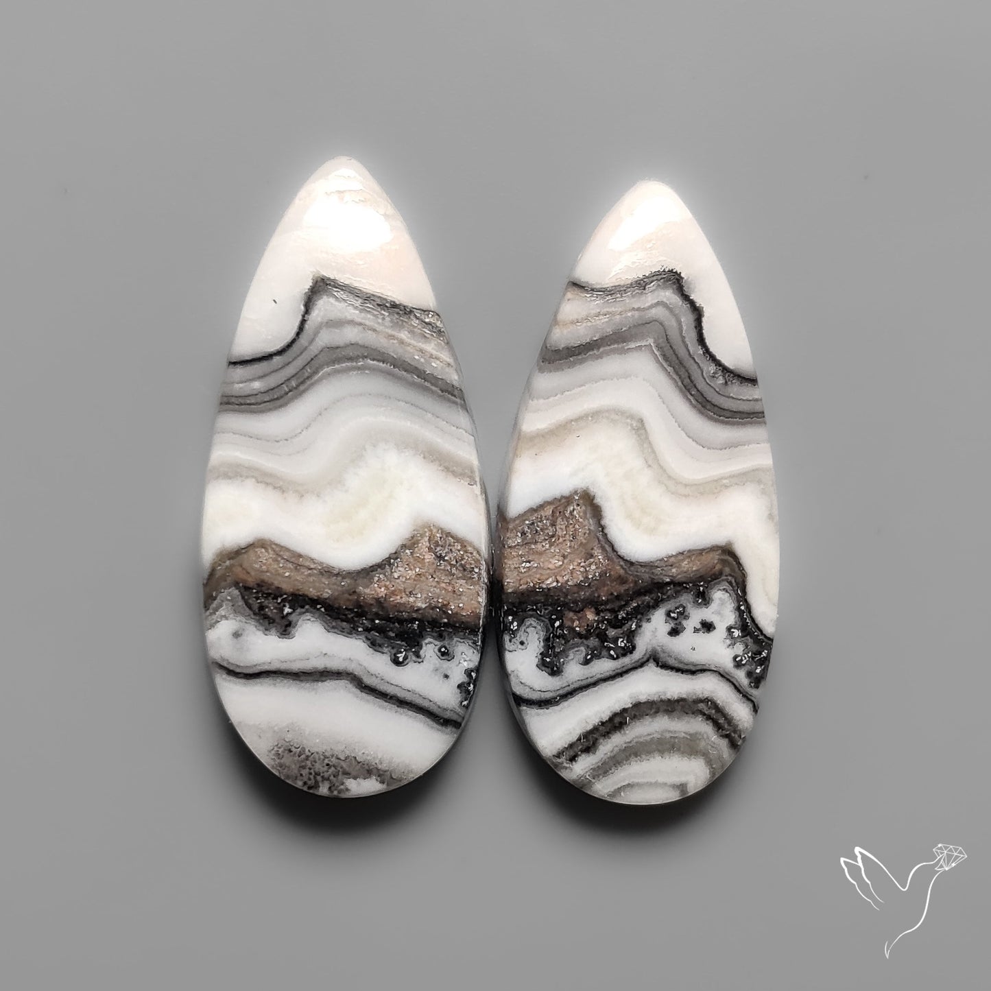 Phantom Calcites Pair