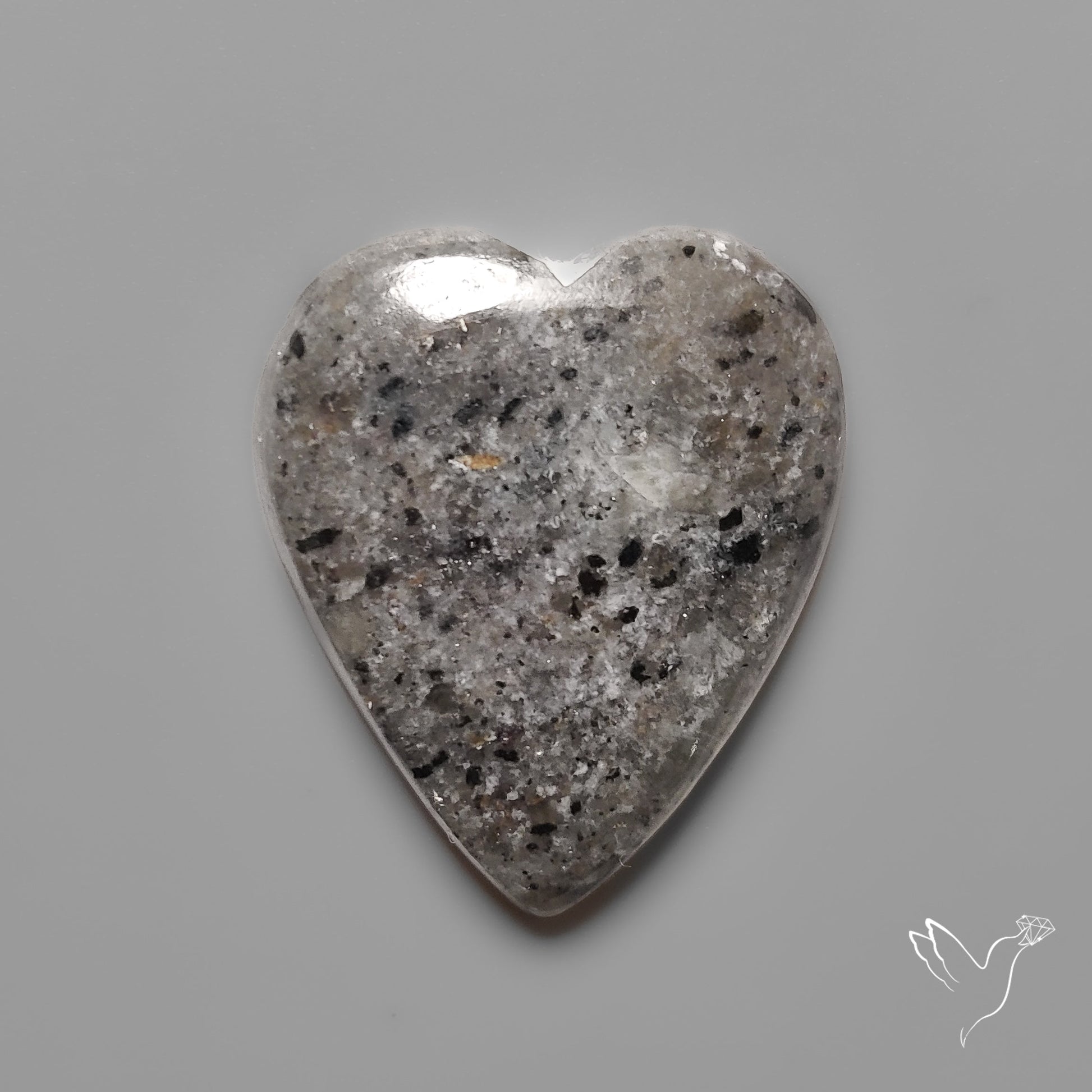 Yooperlite Heart UV Light Reactive