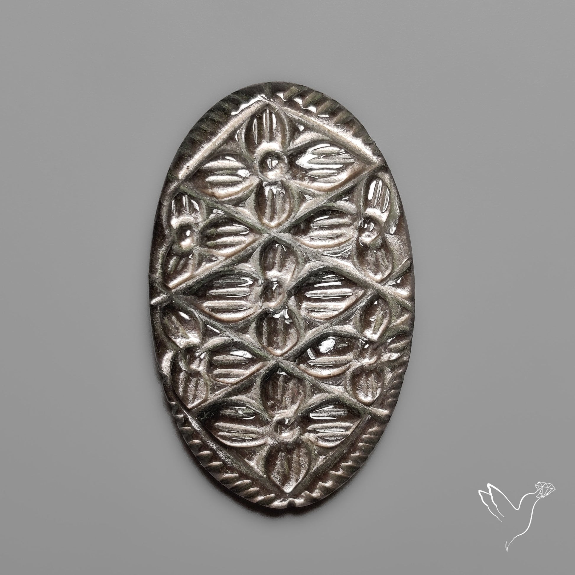 Black Moonstone Mughal Carving