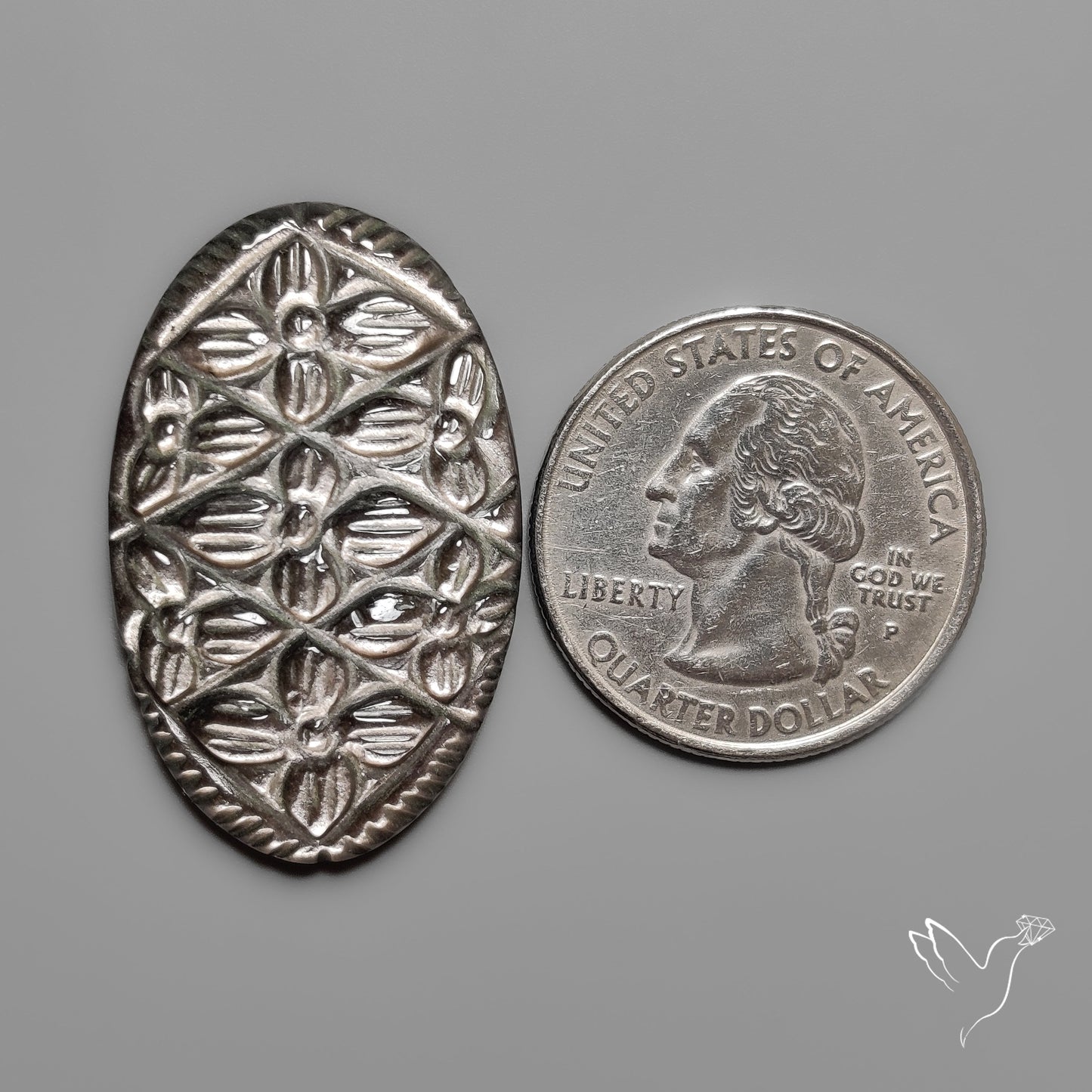 Black Moonstone Mughal Carving