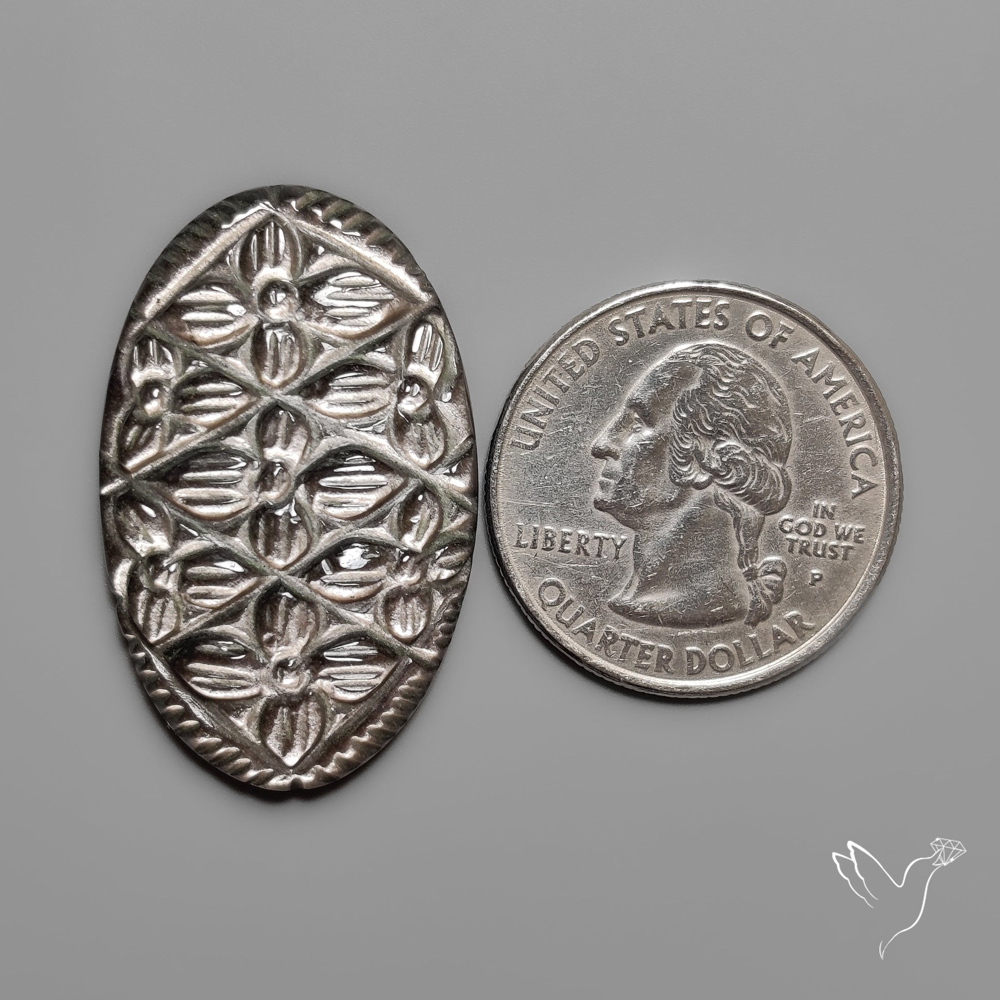 Black Moonstone Mughal Carving