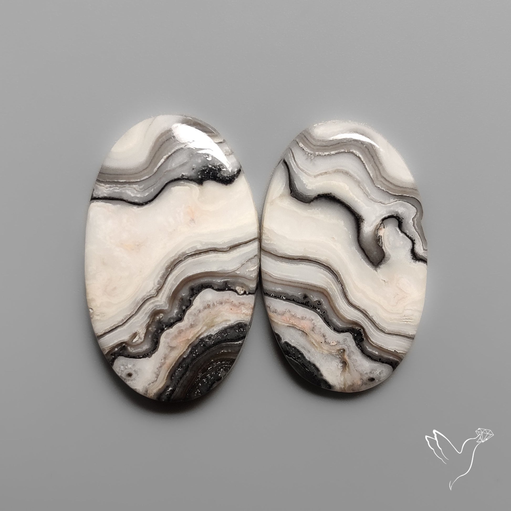 Phantom Calcites Pair