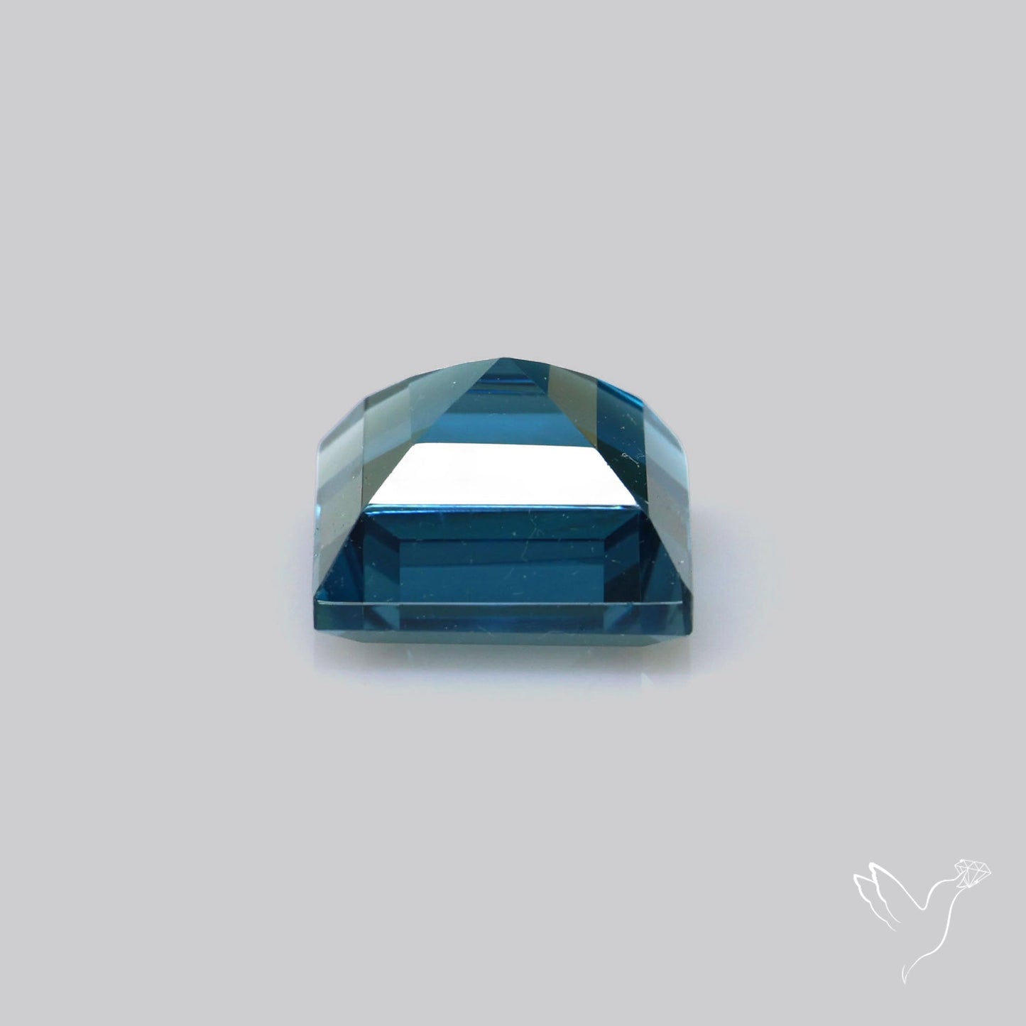 London Blue Topaz High Grade Large Faceted