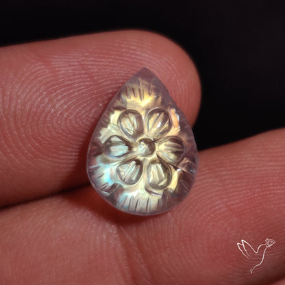 Rainbow Moonstone Mughal Carving