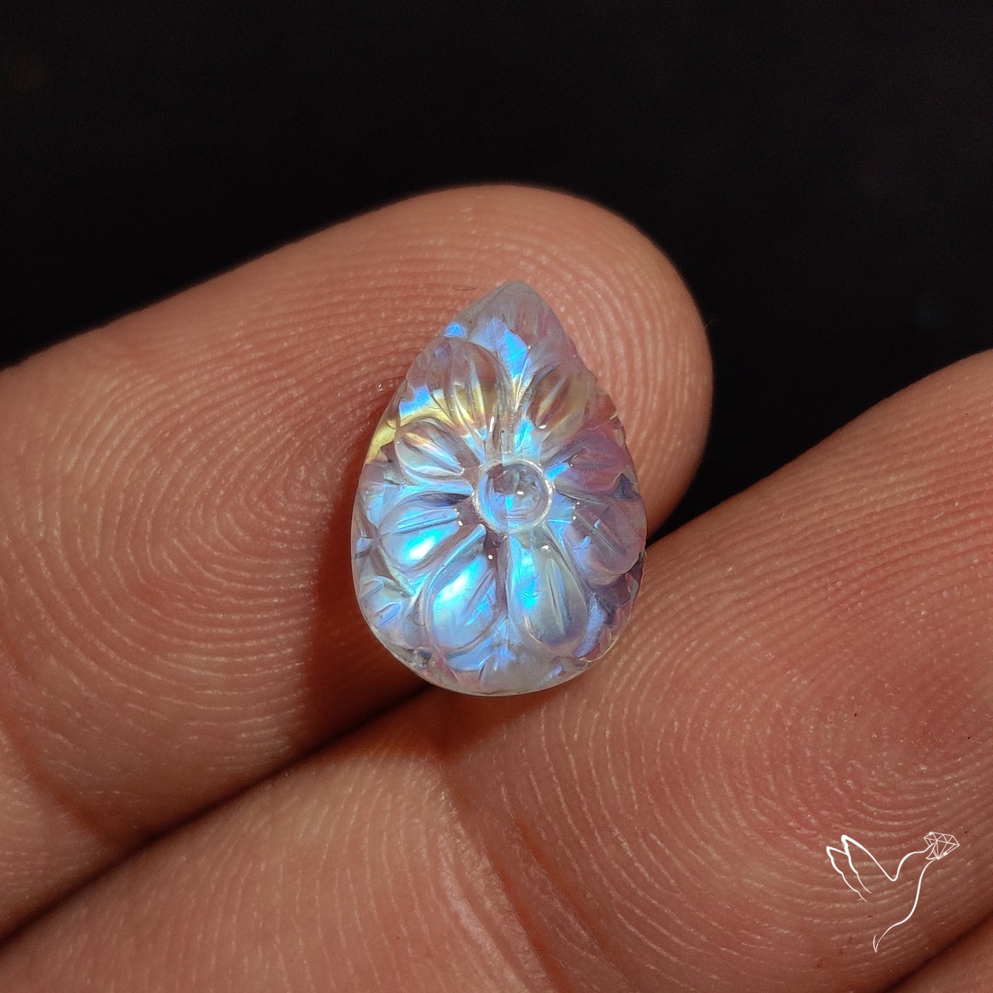 Rainbow Moonstone Mughal Carving