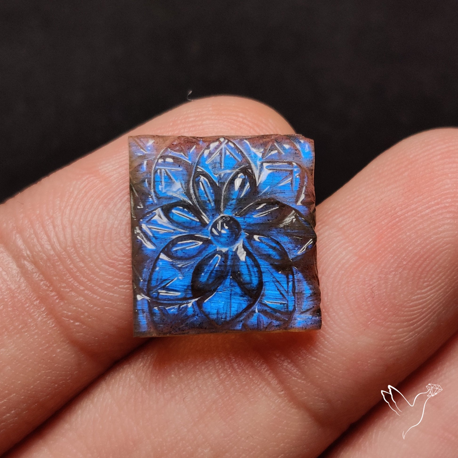 Labradorite Mughal Carving Handcarved