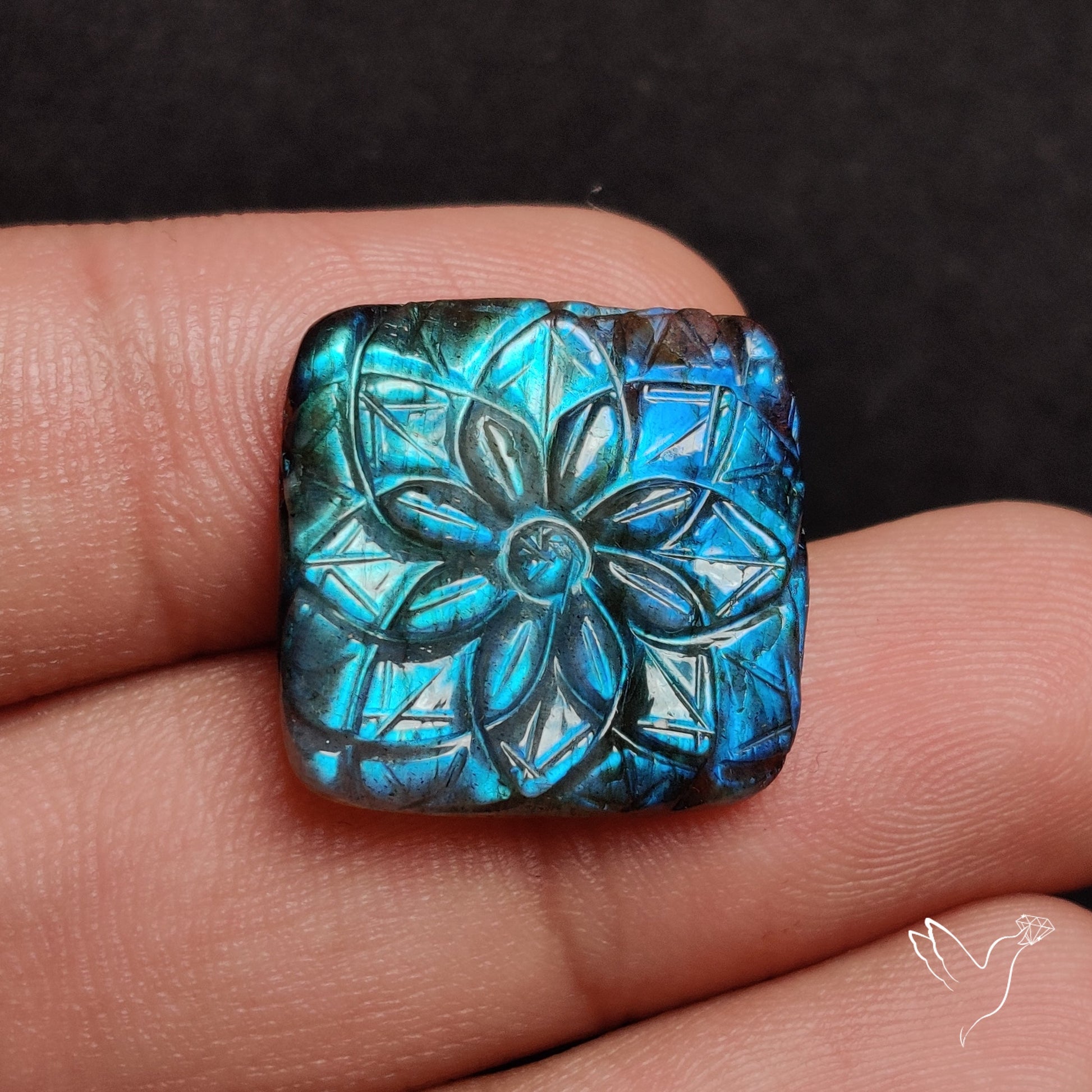 Labradorite Mughal Carving Handcarved
