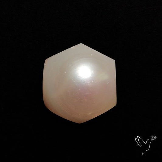 Freshwater Pearl Cabochon