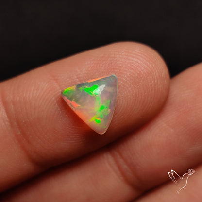 AAA Ethiopian Welo Opal Small