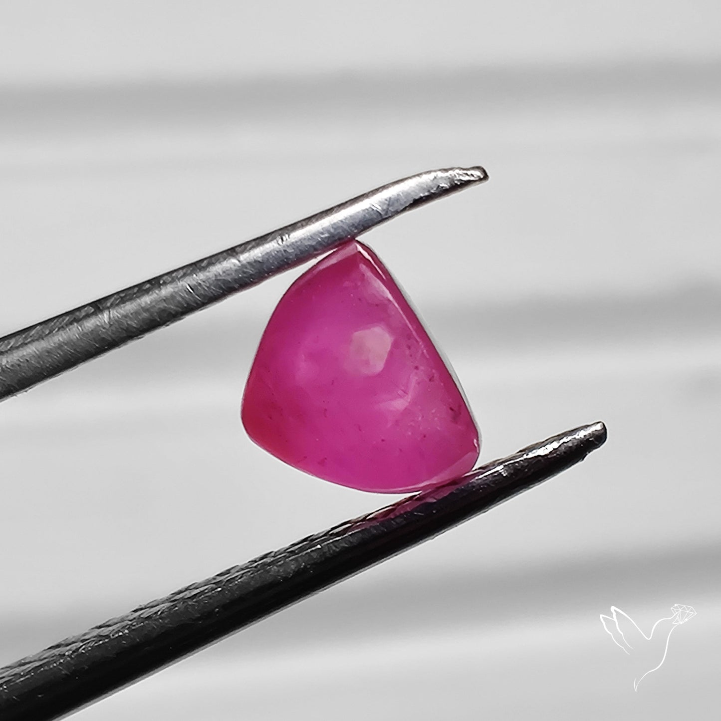 Chanthaburi Pink Sapphire Sugarloaf Cut