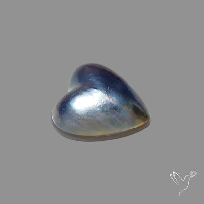 Coated Pearl Heart Carving