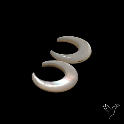 Mother Of Pearl Horn Crescents Pair White