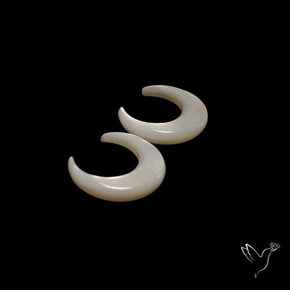 Mother Of Pearl Horn Crescents Pair White