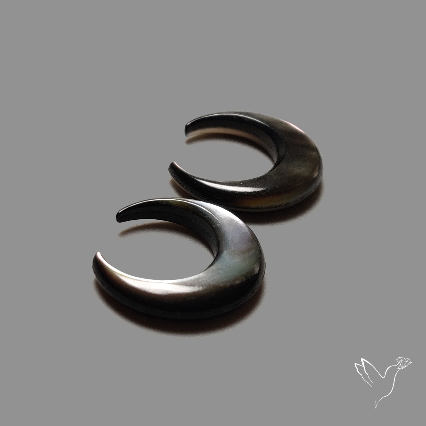 Tahitian Black Mother Of Pearl Crescents Pair