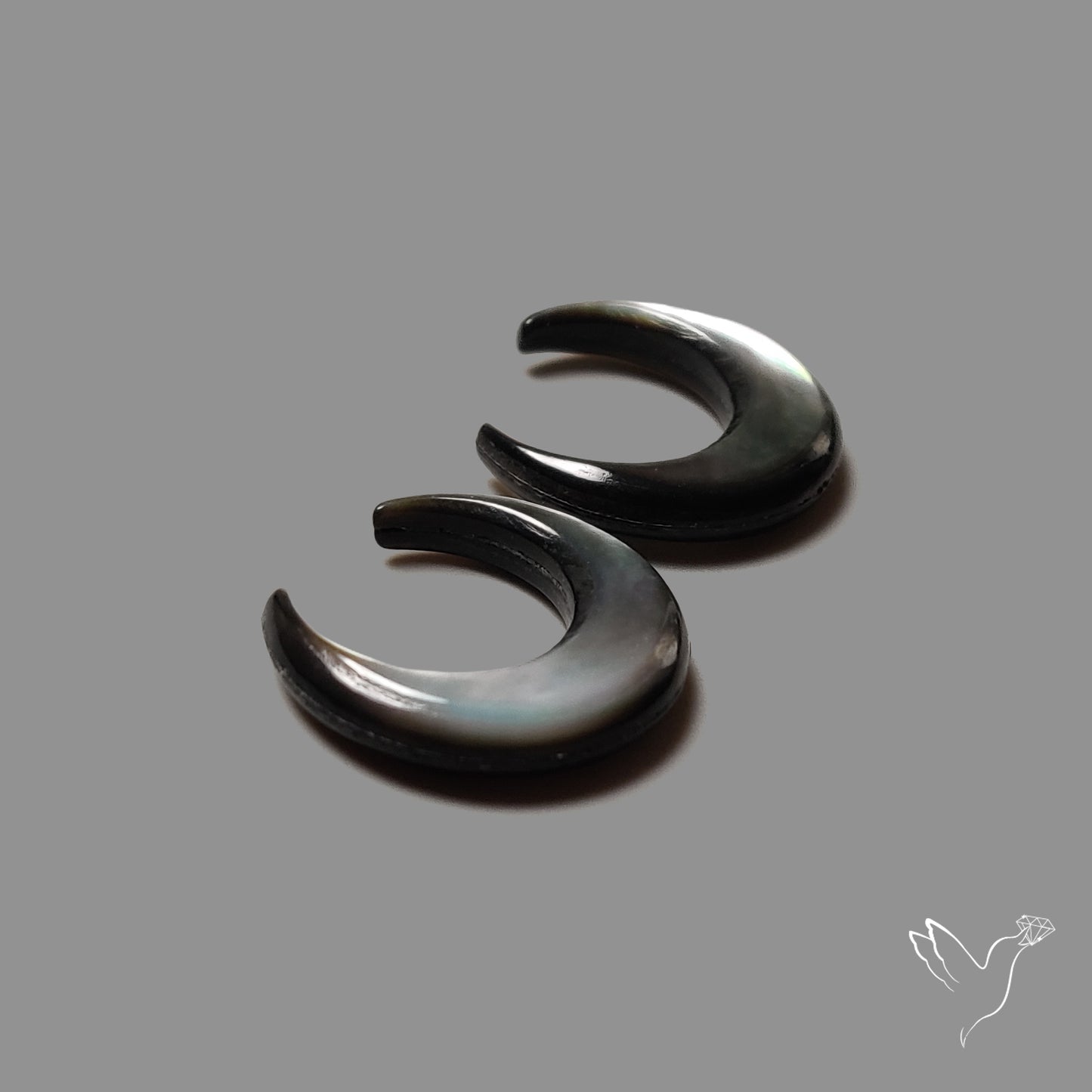 Tahitian Black Mother Of Pearl Crescents Pair