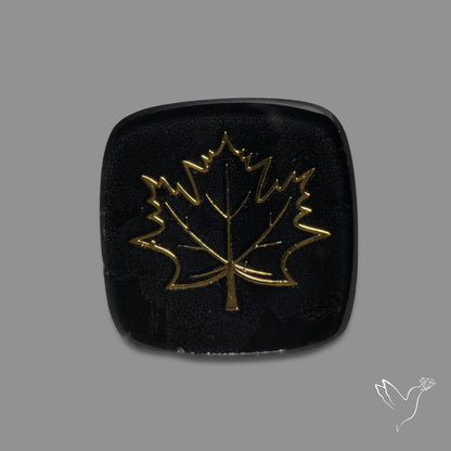 Metallic Inlay in Onyx Doublet with Quartz