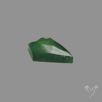 Rose Cut Gemmy Serpentine