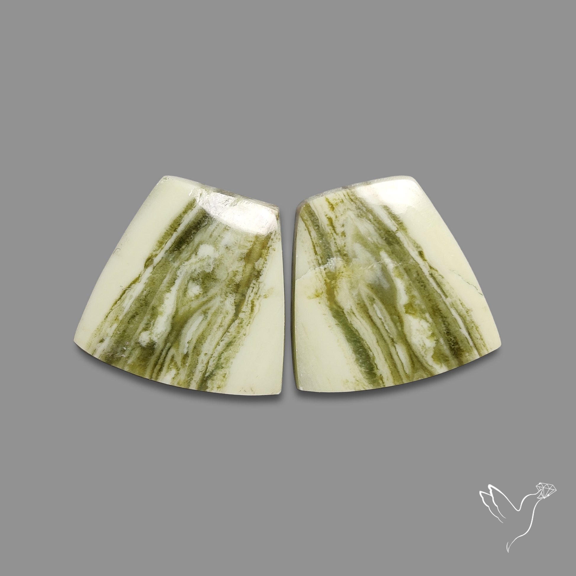 Serpentines Pair