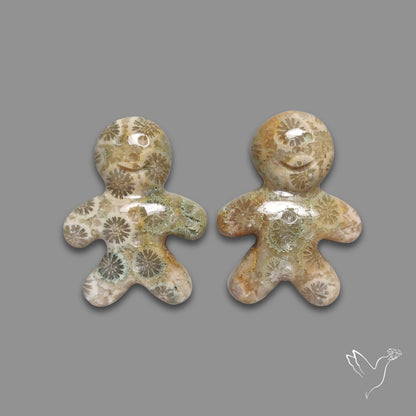 Fossil Coral Gingerbread Boy Carving Pair
