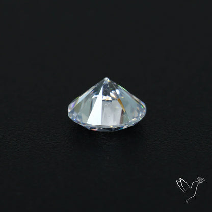 Faceted White Cubic Zirconia