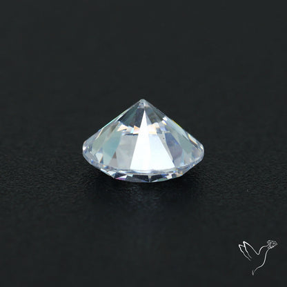 Faceted White Cubic Zirconia