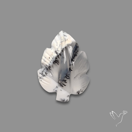 Dendritic Agate Leaf Carving