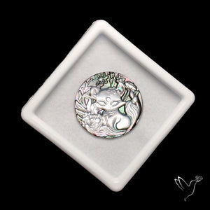 Tahitian Black Mother Of Pearl Cat Kitten Carving