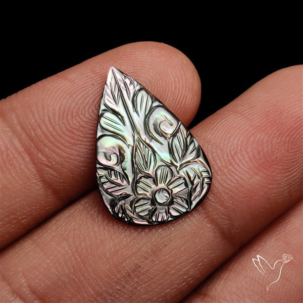 Tahitian Mother Of Pearl Mughal Carving