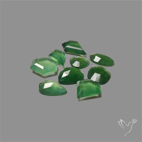Mix Cut Gemmy Serpentine Lot