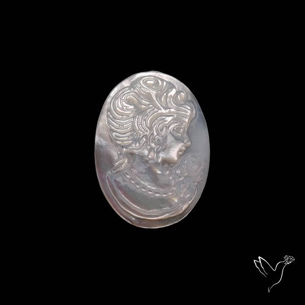 Mother Of Pearl Woman Cameo Carving