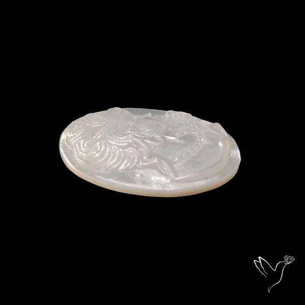 Mother Of Pearl Woman Cameo Carving