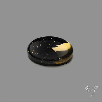 Crushed Opal inlay in Onyx Doublet with Maple wood Mountain