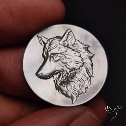 Mother Of Pearl Wolf Head Carving