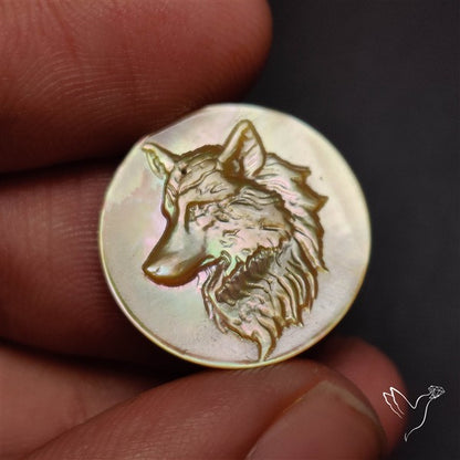 Mother Of Pearl Wolf Head Carving