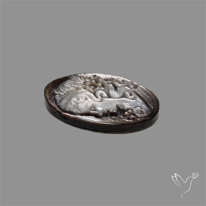 Tahitian Mother Of Pearl Cameo Carving
