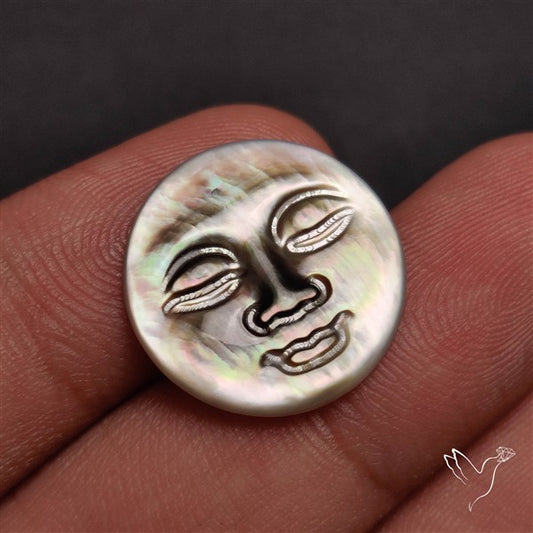 Tahitian Mother Of Pearl Moonface Carving