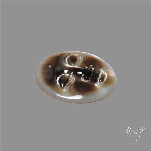 Tahitian Mother Of Pearl Moonface Carving