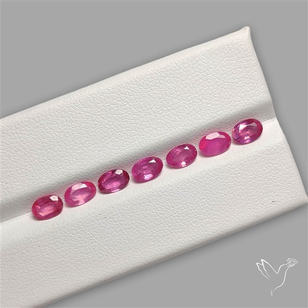 Chanthaburi Pink Sapphire Faceted Gemstone Set