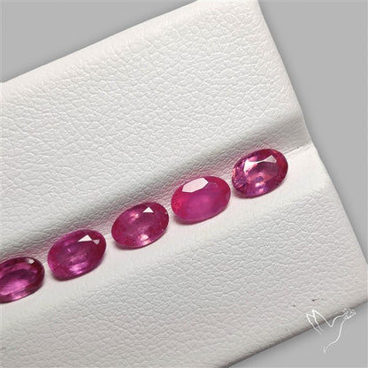 Chanthaburi Pink Sapphire Faceted Gemstone Set