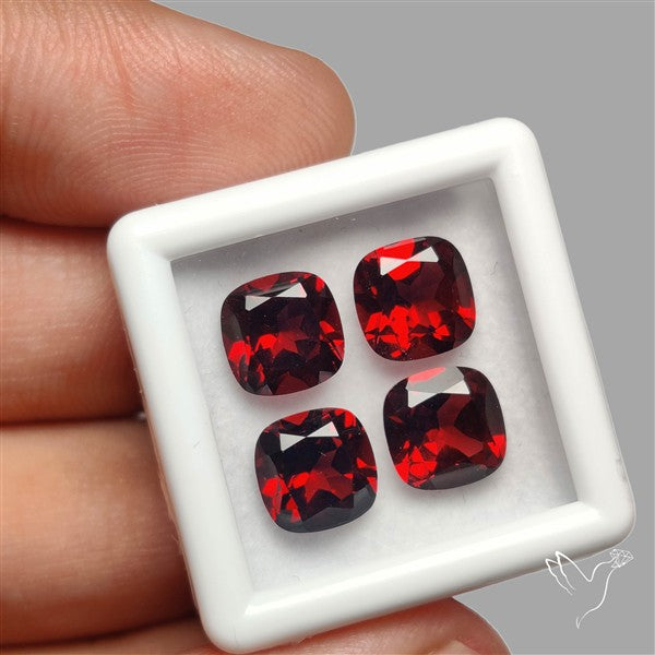 Red Almandine (Pyrope) Garnet Faceted Mozambique Garnet Gemstone Set