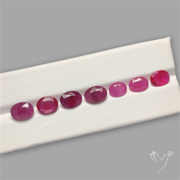 Chanthaburi Pink Sapphire Faceted Gemstone Set with Inclusion