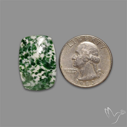 Chrome Diopside In Quartz Cabochon