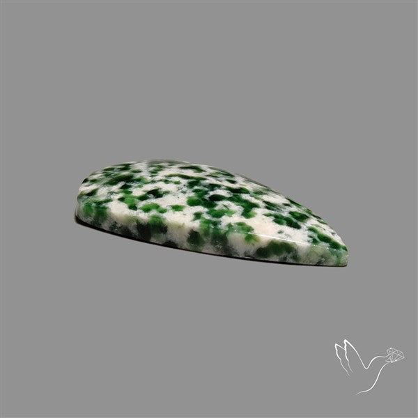 Chrome Diopside In Quartz Cabochon
