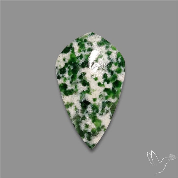 Chrome Diopside In Quartz Cabochon