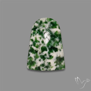 Chrome Diopside In Quartz Cabochon