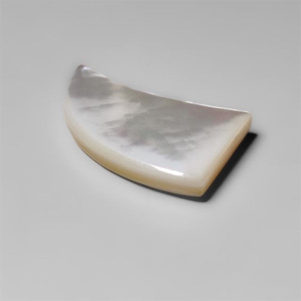 Mother Of Pearl Shark Fin Carving