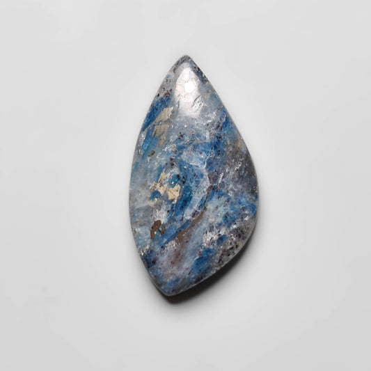 Kyanite|Pyrite